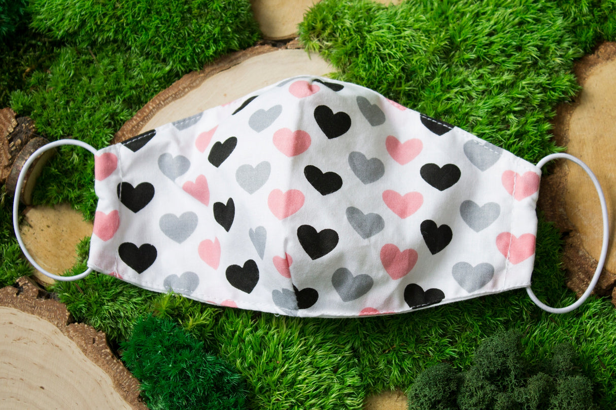 Maseczka z nadrukiem KOLOROWE SERDUSZKA