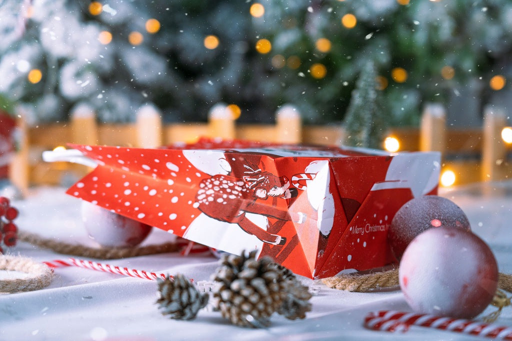 Torba papierowa świąteczna 180x80x220mm Czerwona Mikołaj Elf