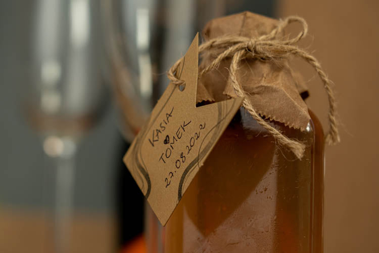 Winietki bileciki do prezentów FALE LINIE 10szt.