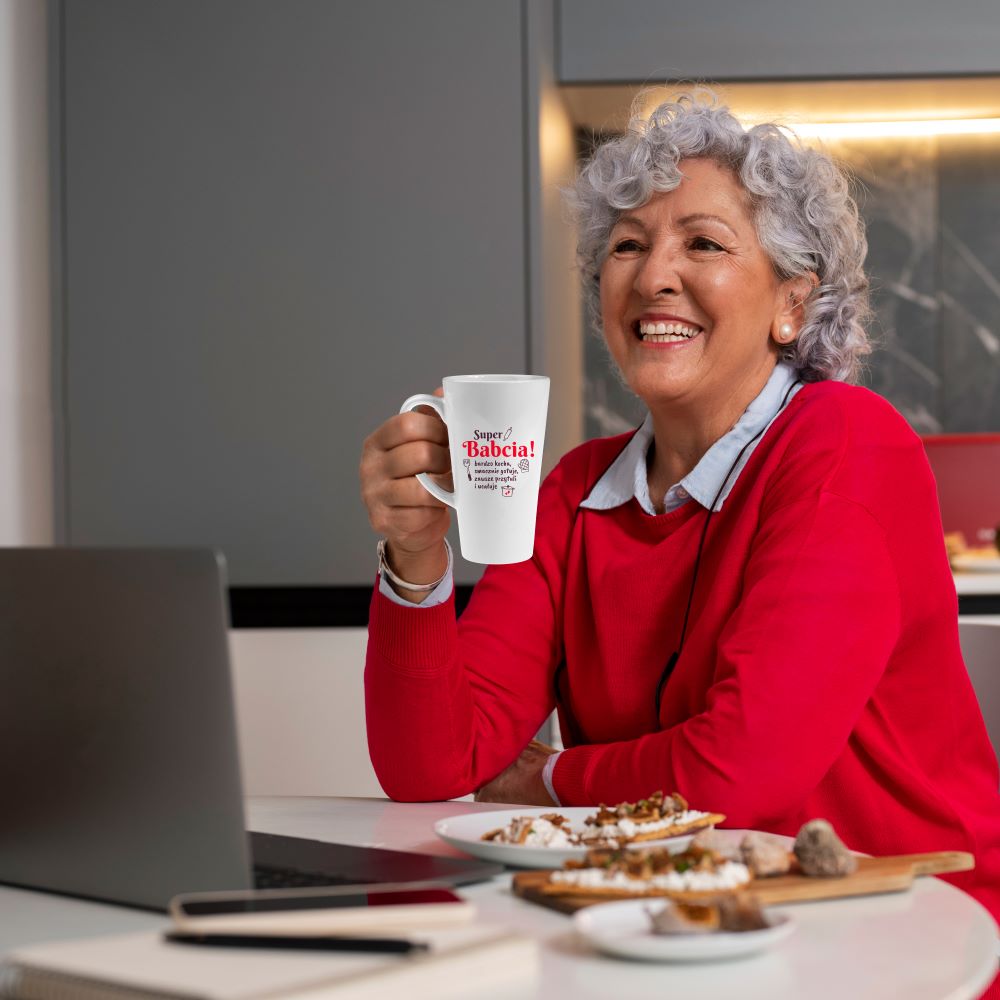 Zestaw Fartuch,Kubek,Poduszka Super Babcia Prezent na Dzień Babci