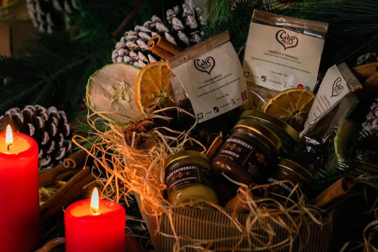 Kosz prezentowy MIÓD HERBATA CYTRYNA POMARAŃCZA