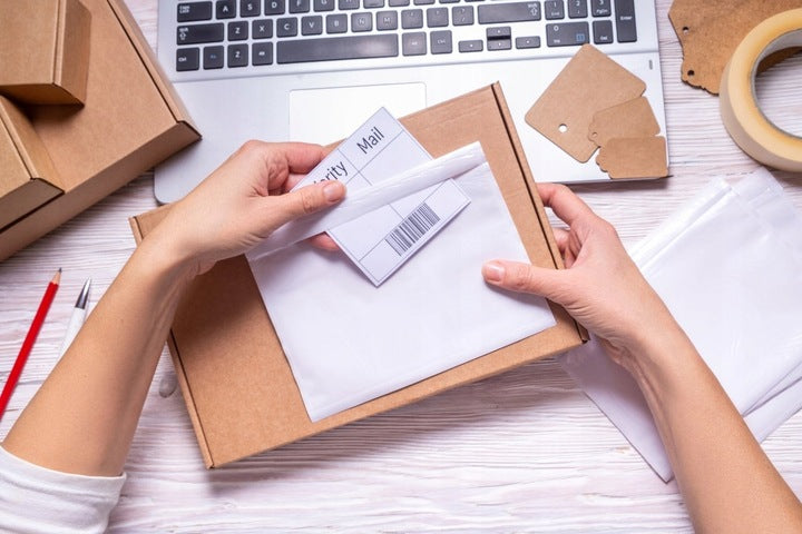 Kieszenie samoprzylepne - przylgi kurierskie C6 100szt.