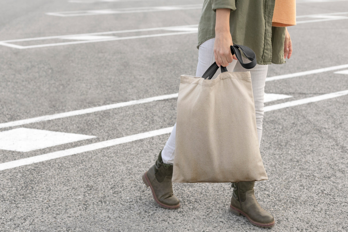 Torba Bawełniana Ecru Uchwyt z Taśmy Kaletniczej Czarny 38x44cm 220g