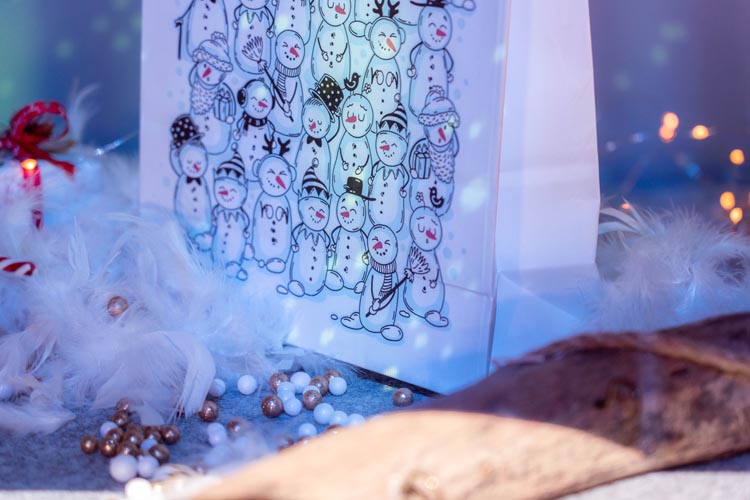 Torba papierowa świąteczna 240x100x320mm Bałwanki