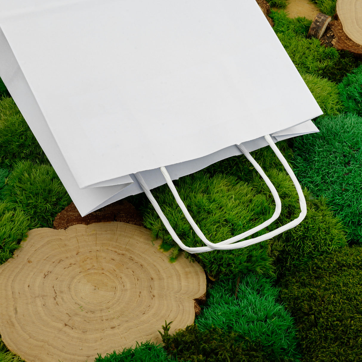 Torba papierowa z uchwytem skręcanym 180x80x225mm Biała