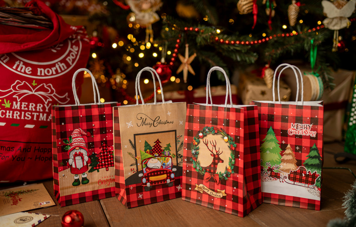 Torba papierowa świąteczna 150x80x210mm Mikołaj Choinka w Kratę 4szt.