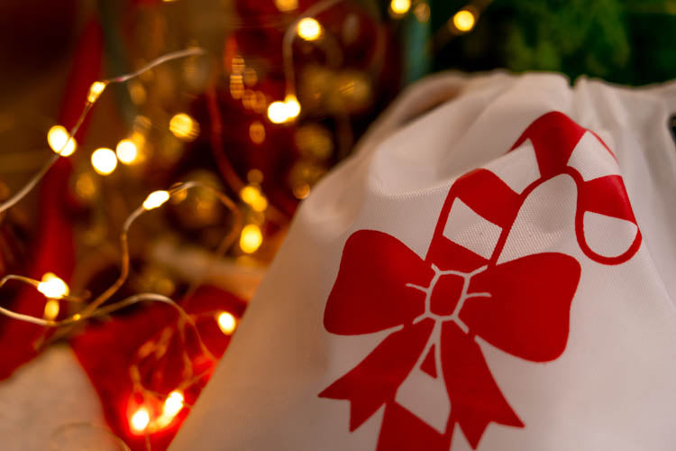 Woreczek poliestrowy świąteczny 16x21cm Laska Czerwona