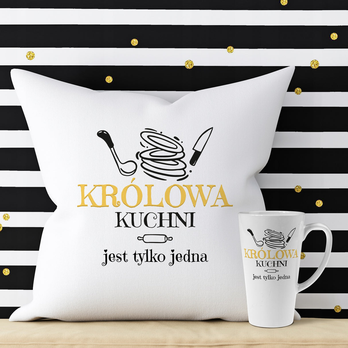 Zestaw Fartuch,Kubek,Poduszka Babcia Królowa Kuchni Prezent na Dzień Babci