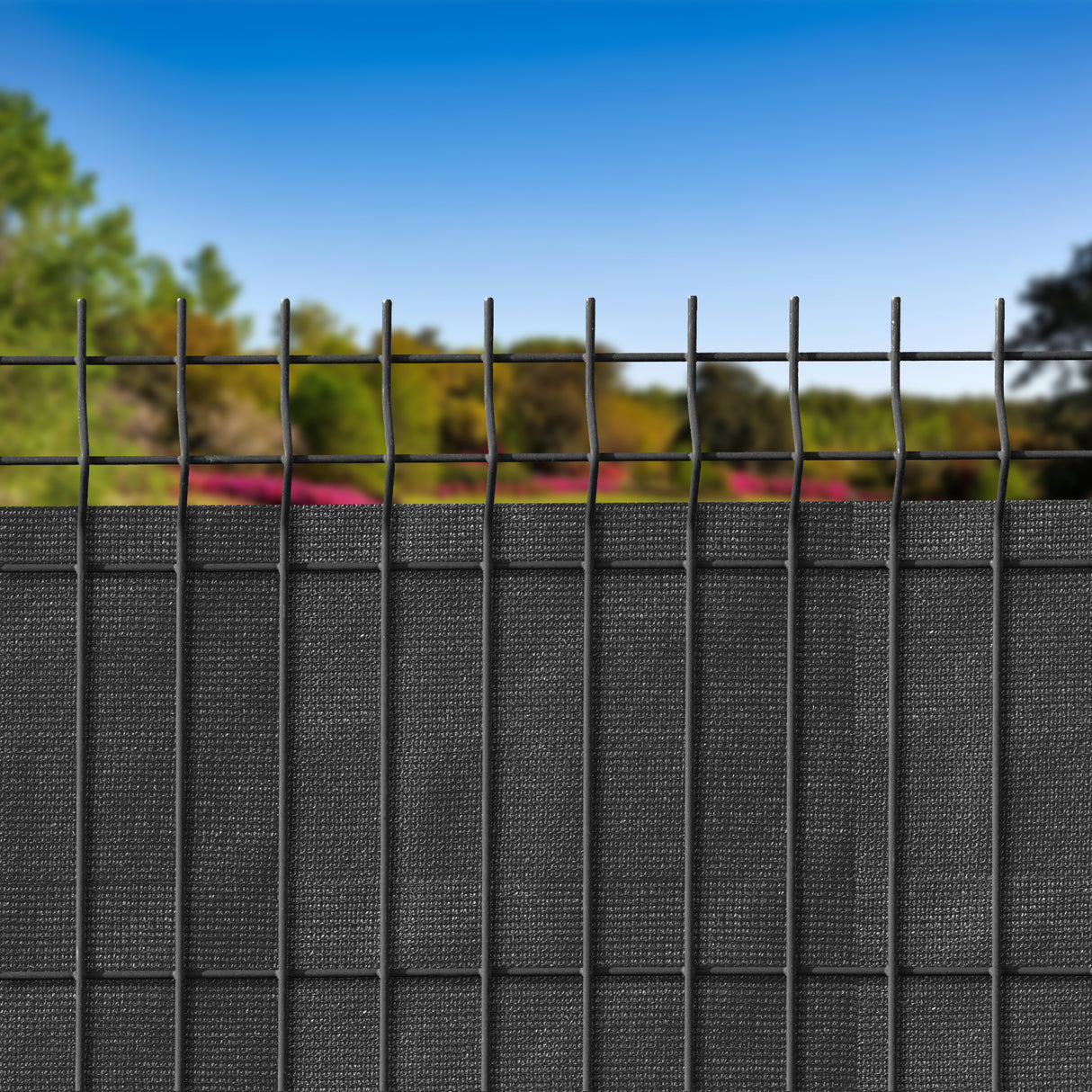 Szara siatka maskująca na ogrodzenie 25 m UV 140 g