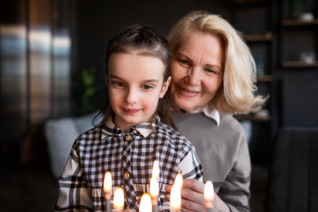 Wszystkich Świętych 2025. Kiedy jest Wszystkich Świętych i jak godnie uczcić pamięć bliskich?