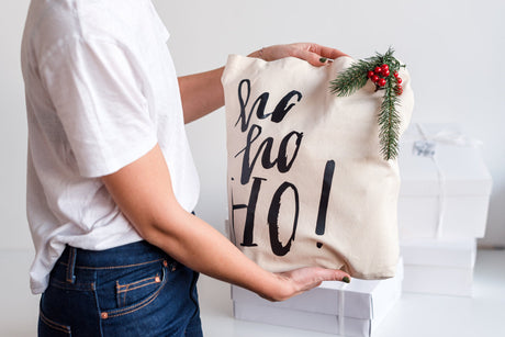 Torba bawełniana i worek na prezenty? Poznaj eko alternatywe na pakowanie prezentów świątecznych. .