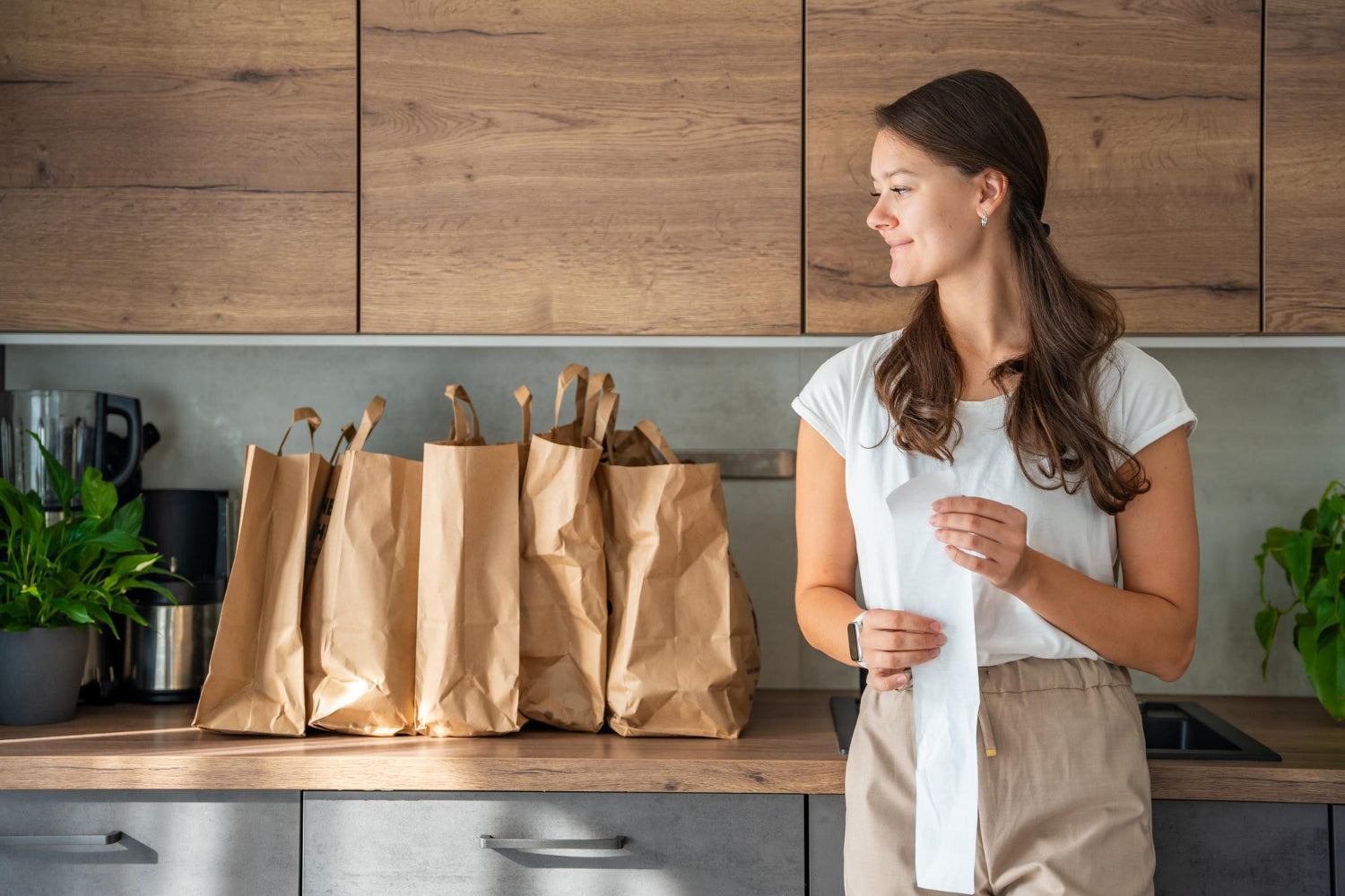 Styczniowe porządki: jak wykorzystać papierowe torby po prezentach