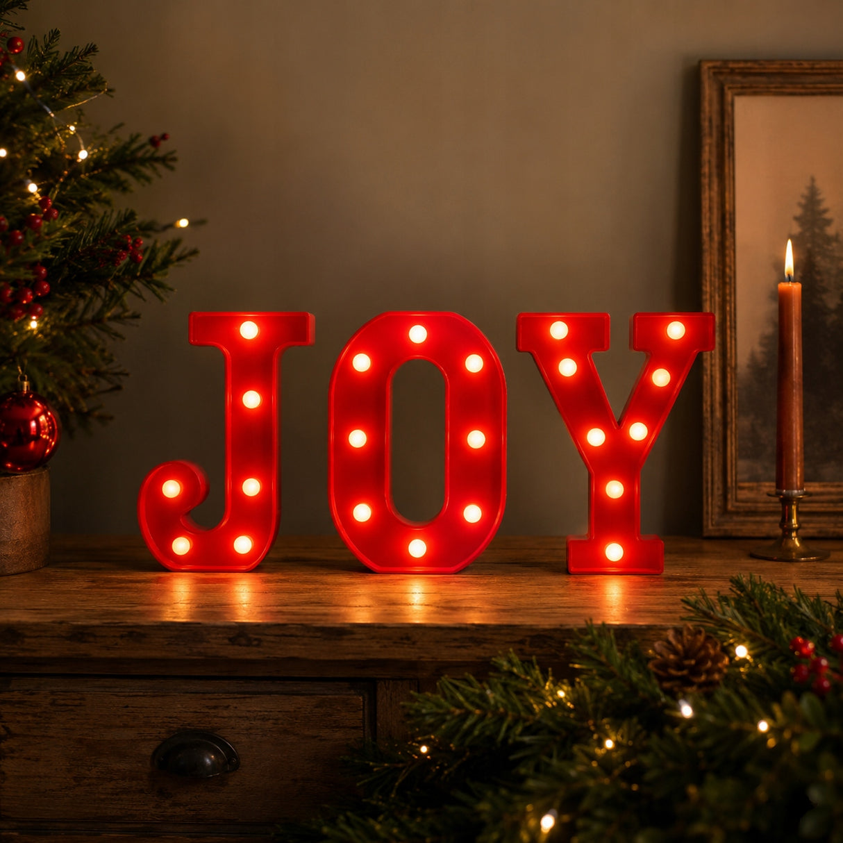 Świecący napis JOY LED z ciepłym białym światłem