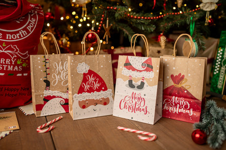 Torba papierowa świąteczna 150x80x210mm Święty Mikołaj 4szt.